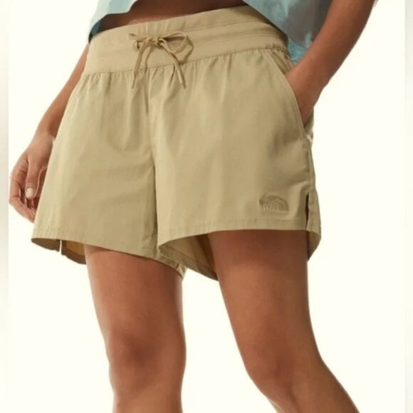 The North Face Pants - The North Face Womens Aphrodite Motion Shorts in XL Kelp tan